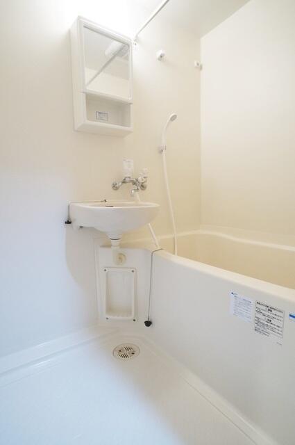 バス・シャワールーム　?