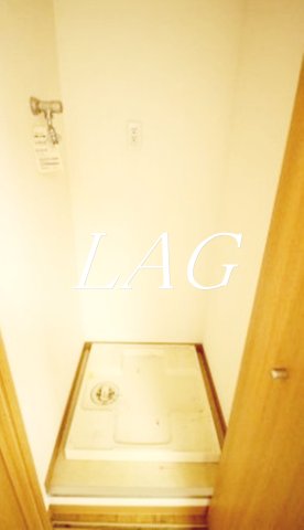 その他設備　室内洗濯機置場になります。