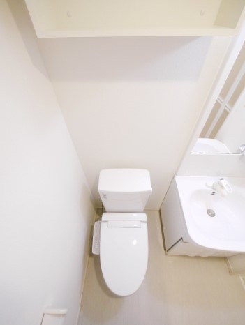 トイレ　別部屋参照