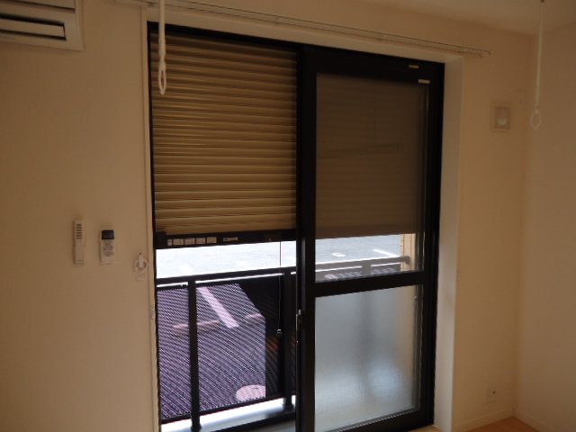 セキュリティ　シャッター雨戸付