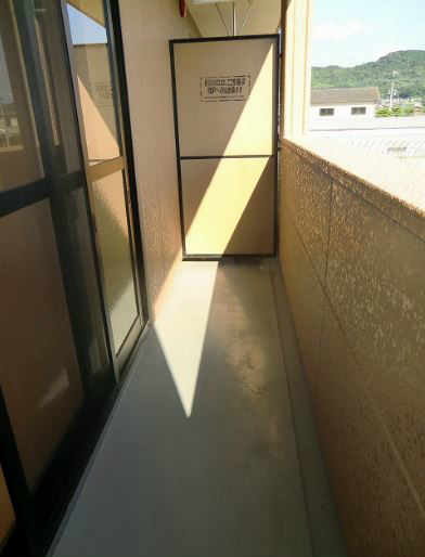 バルコニー　陽当り良好。