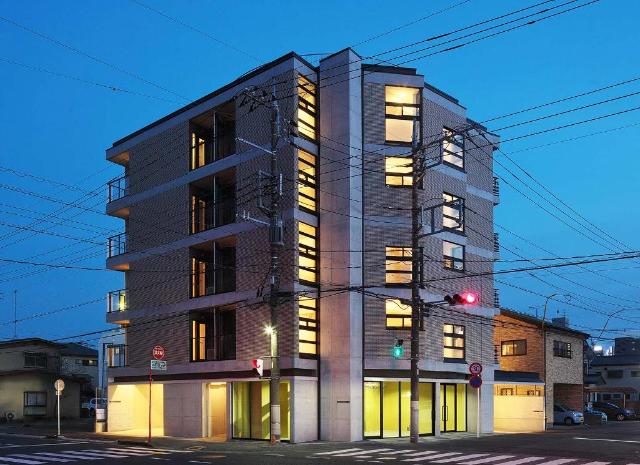 建物外観　外観写真（昼）