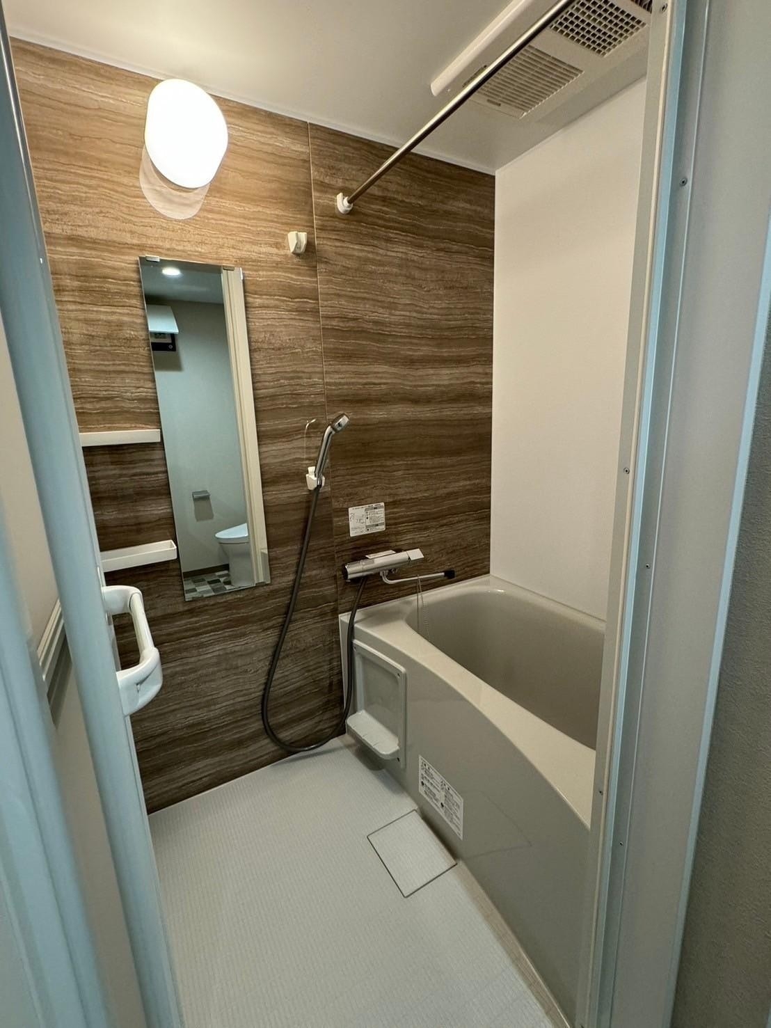 バス・シャワールーム