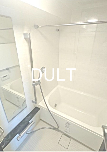 バス・シャワールーム　バスルームです。