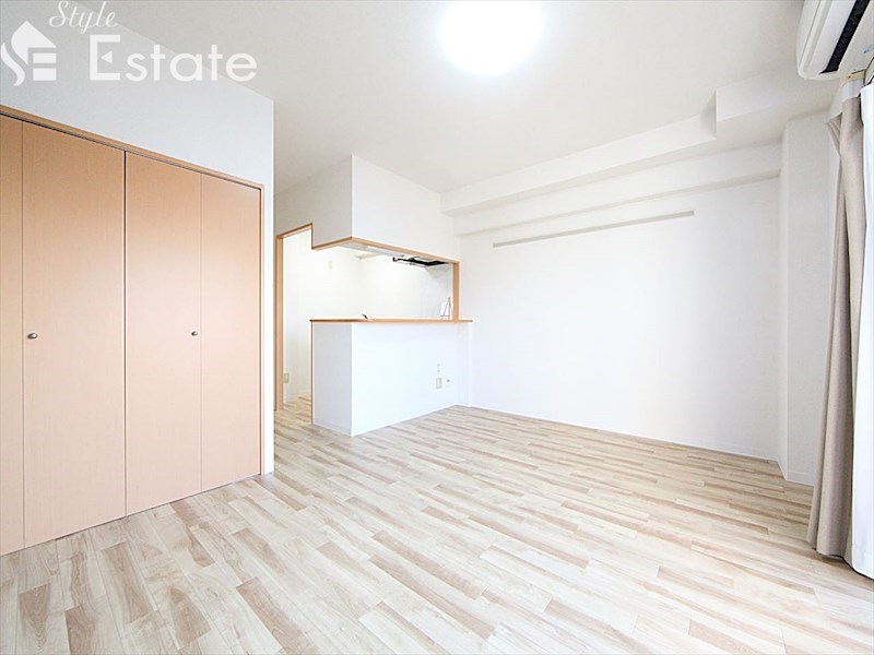 居室・リビング　内装