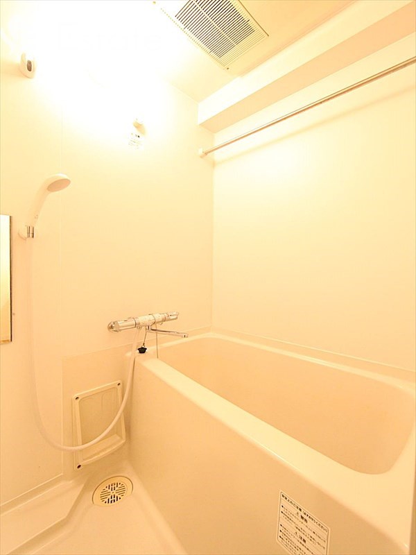 バス・シャワールーム　バスルーム