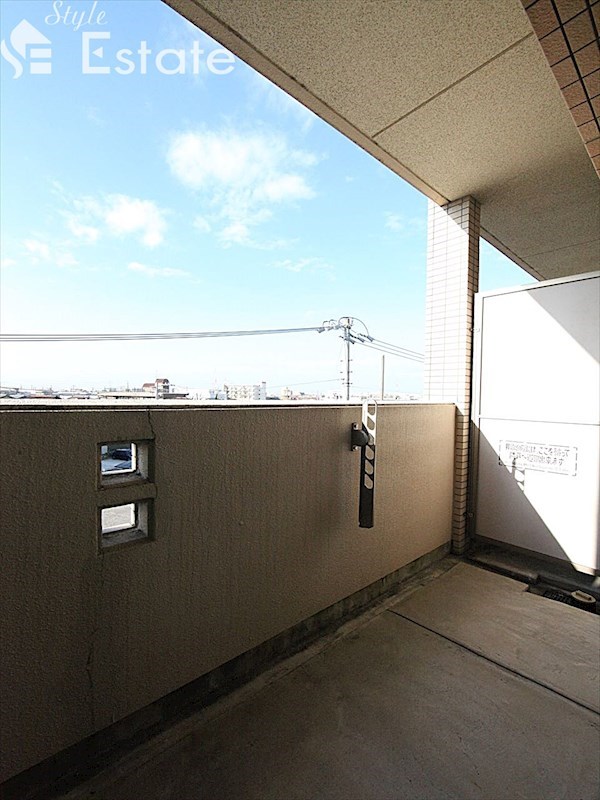 バルコニー　バルコニー