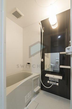 バス・シャワールーム　落ち着いた空間のお風呂です