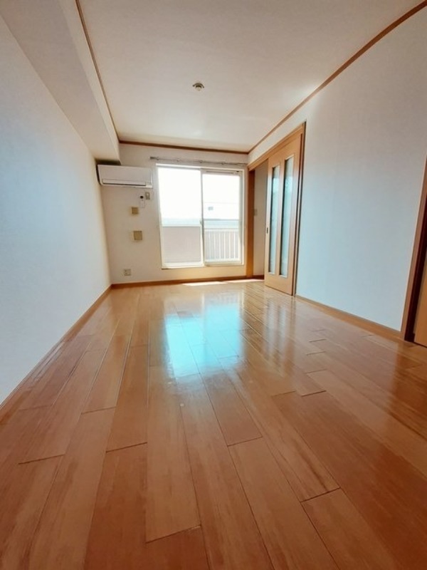 居室・リビング　図面と現状に相違がある場合には現状を優先