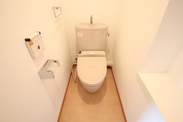 トイレ　別室の参考写真です。※現況優先