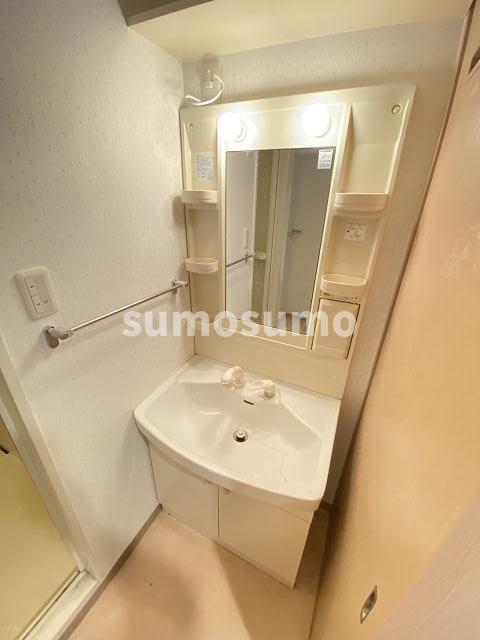 洗面設備　使いやすい洗面所です