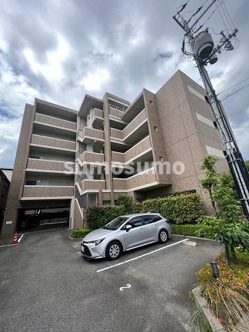 建物外観　外観は落ち着いています