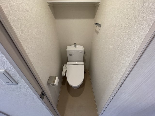 トイレ　モデル写真