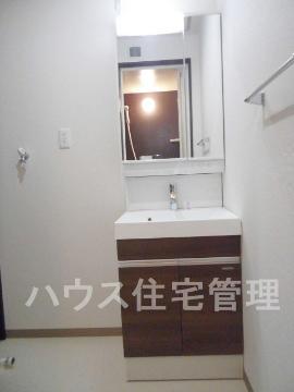 洗面設備　洗髪洗面化粧台