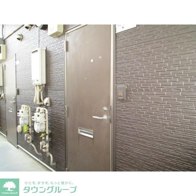 エントランス　★お問い合わせはタウンハウジングまで★