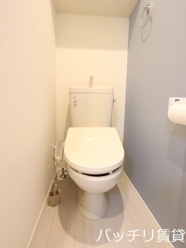 トイレ　建築中の為　同型タイプ現状優先