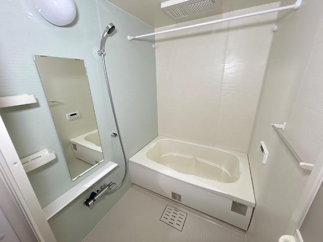 バス・シャワールーム　バス