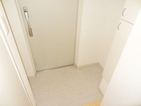 玄関　靴箱あり