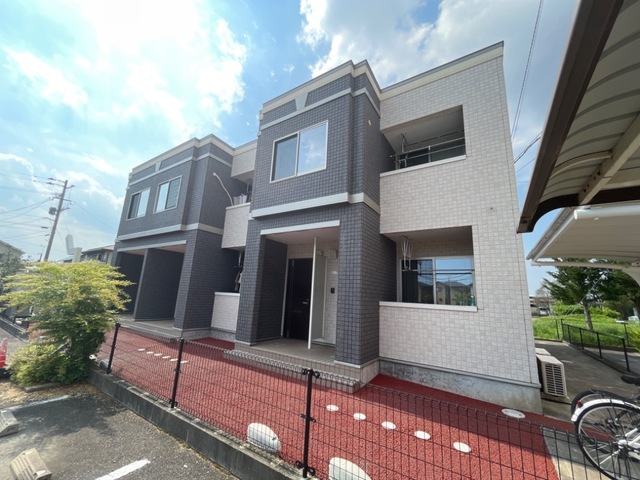 エントランス　清潔なエントランスです★