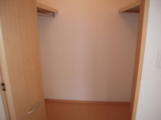 収納　ウォークインクローゼット