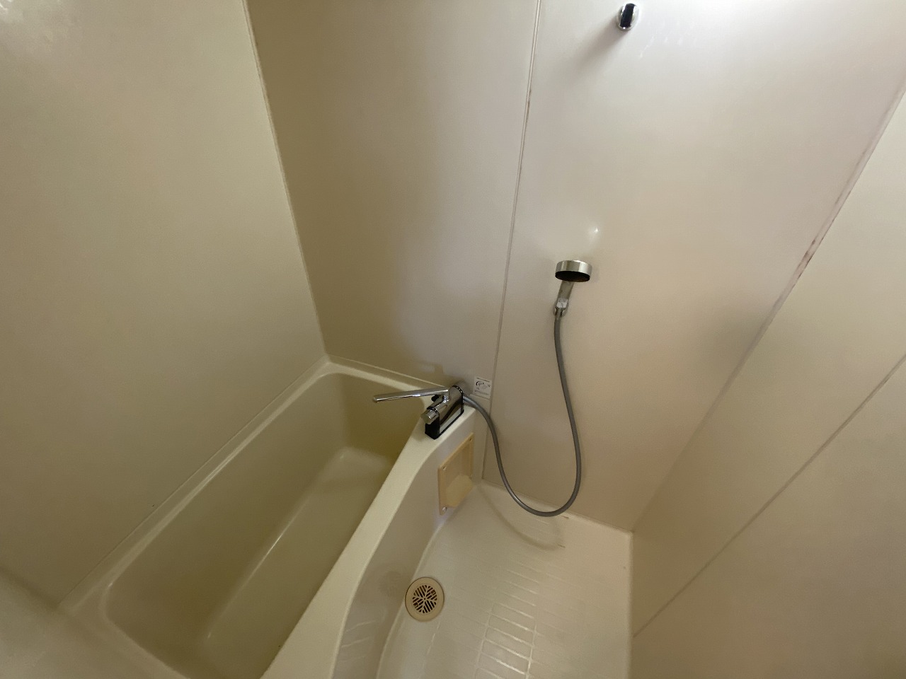 バス・シャワールーム　バストイレ別でオススメです！