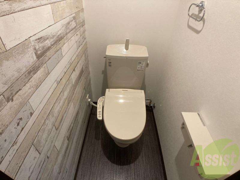 トイレ　ウォシュレット機能がついたトイレ。安心して使用できますね。