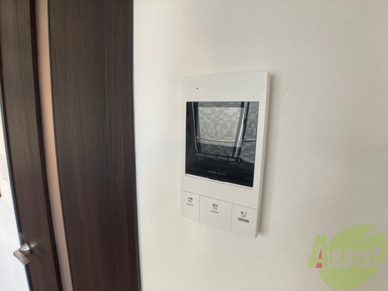 セキュリティ　ＴＶモニター付インターホンです。来客者の顔が見えるので安心！