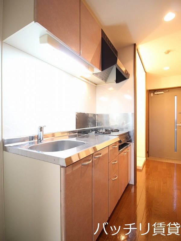 キッチン　同物件別号室の為、現状優先