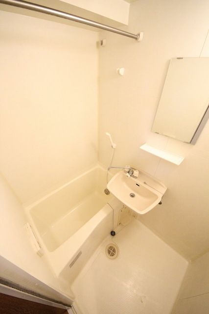 バス・シャワールーム　☆お問い合わせはお早めに☆