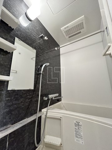 バス・シャワールーム　ルネフラッツ谷町四丁目　バスルーム