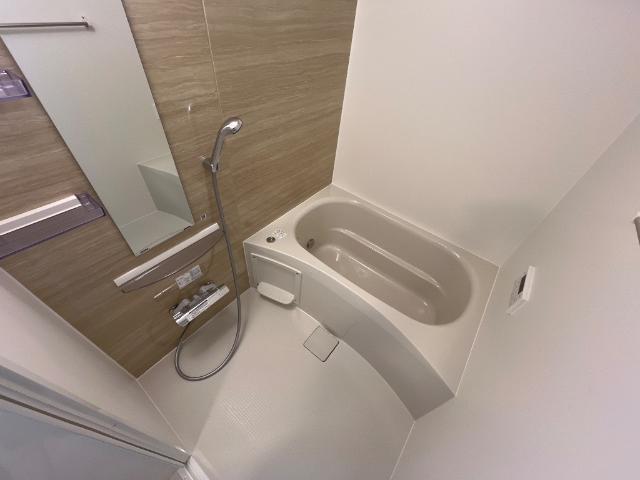 バス・シャワールーム　バス（イメージ）