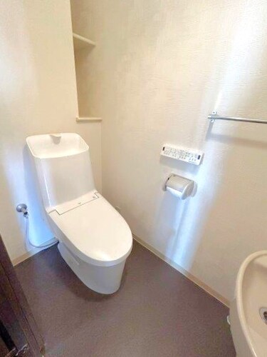 トイレ　洗浄暖房便座