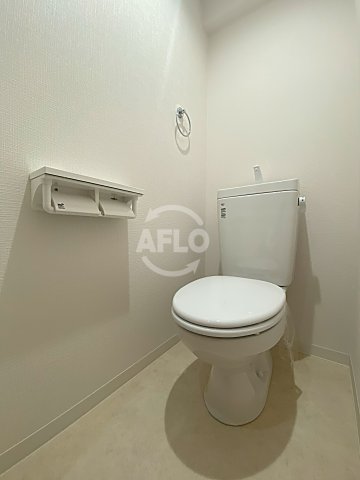 トイレ　メゾンハ―ミティジ　トイレ