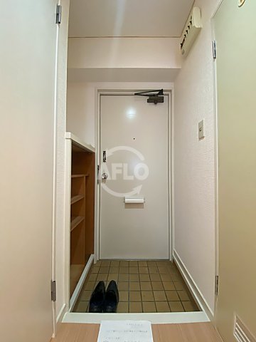 玄関　メゾンハ―ミティジ　玄関