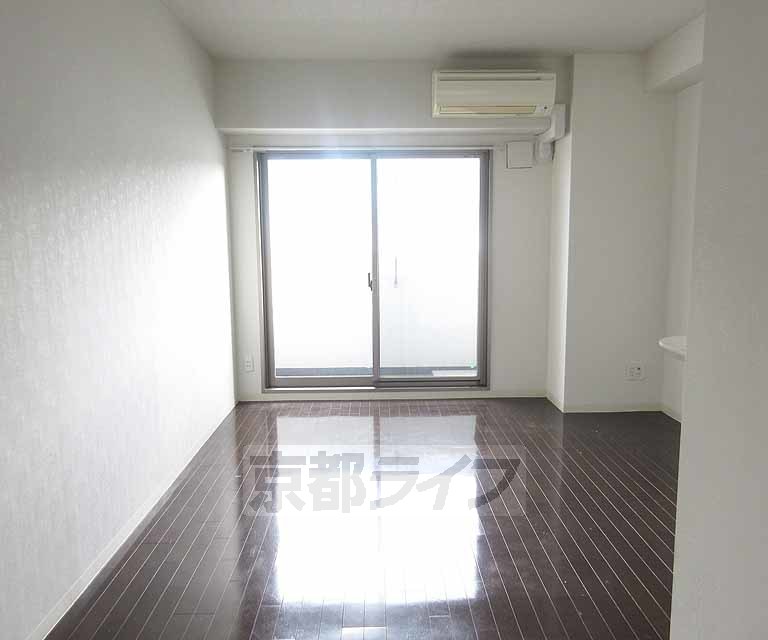 居室・リビング　陽当たりの良い過ごしやすいお部屋です！