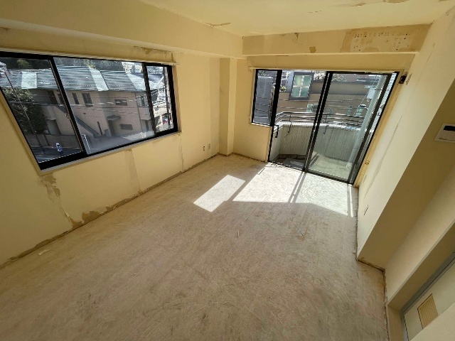 居室・リビング　※同物件別号室の参考写真です。