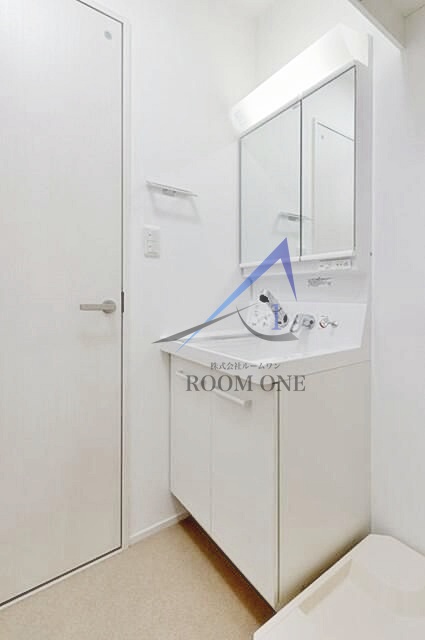 洗面設備　独立洗面台です。