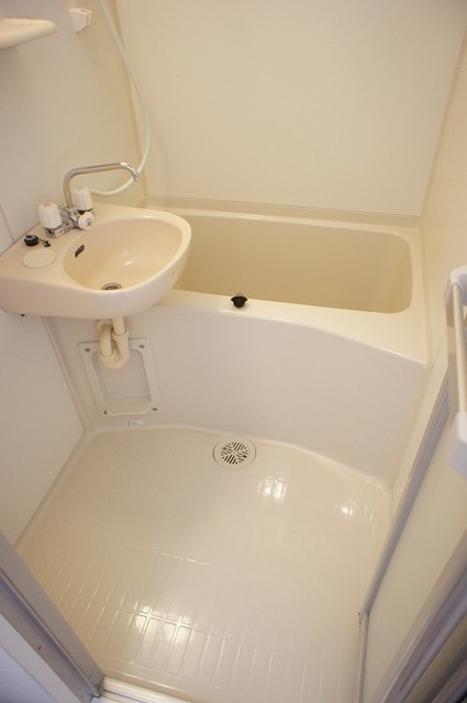 バス・シャワールーム　※２０１８年４月撮影