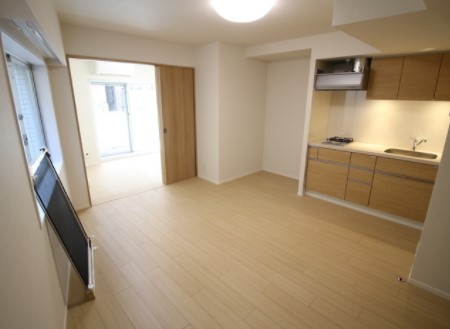 居室・リビング　☆明るい居間☆