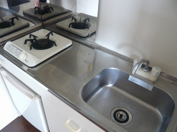 キッチン　同物件別のお部屋の参考写真です