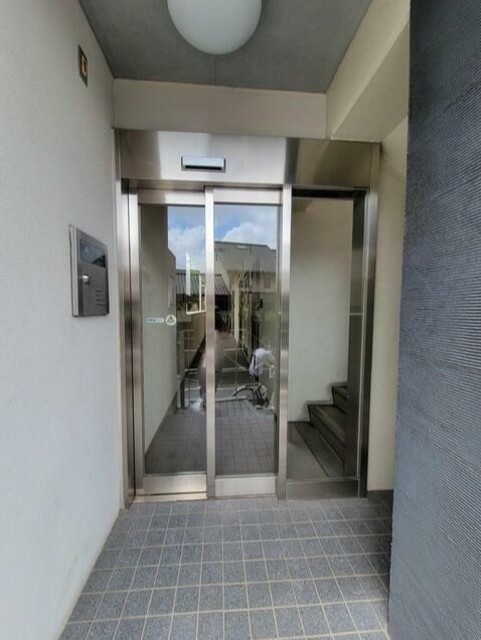 エントランス　エントランス部分