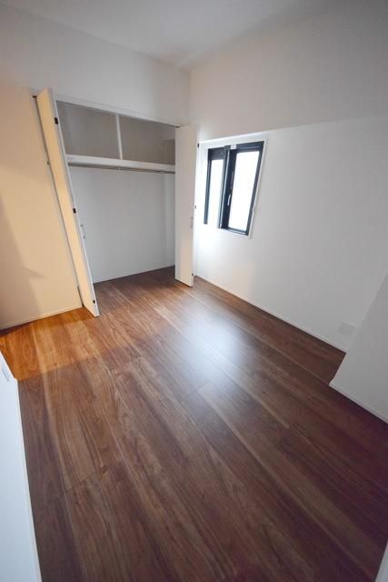 その他部屋・スペース　★出窓付きの5.7帖洋室です★