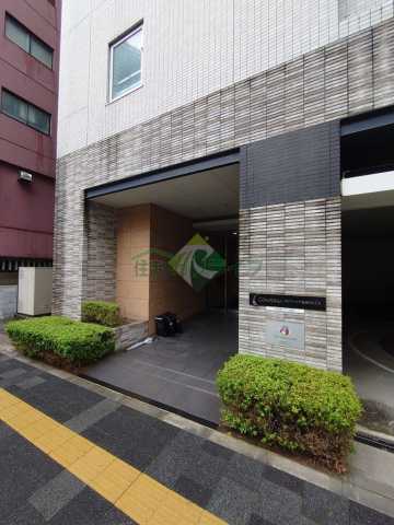 エントランス　コンフォリア池袋DEUX