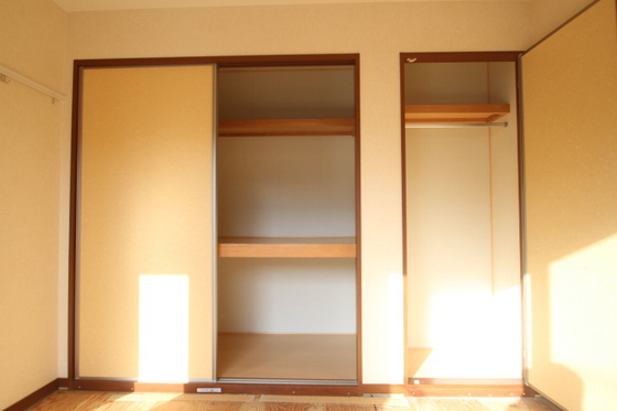 収納　※別部屋の写真です