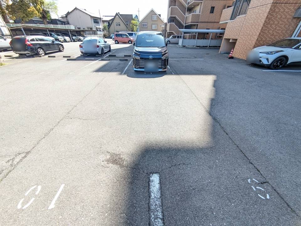 駐車場　駐車場