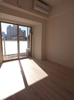 居室・リビング　☆明るい洋室☆