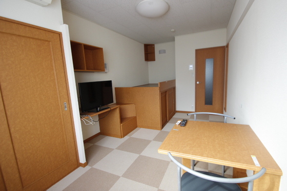 居室・リビング　※別部屋の写真です