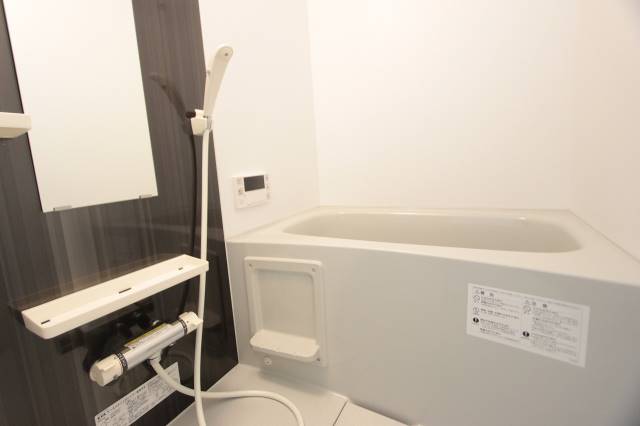 バス・シャワールーム　ゆったりバスルーム