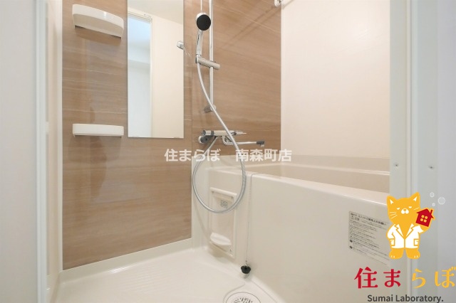 バス・シャワールーム　「見た目じゃなく、心に“しっくりくる”を大切に。」