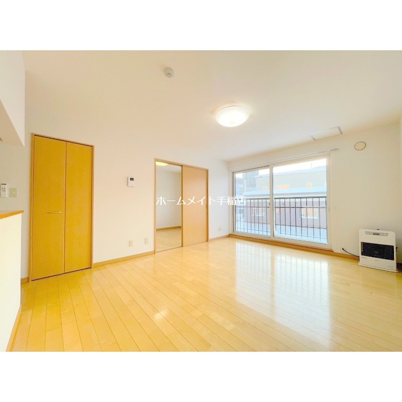 居室・リビング　日当たり良好♪